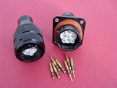 航空插頭的線(xiàn)簧插孔和普通插孔這兩個(gè)的區(qū)別是怎樣的？